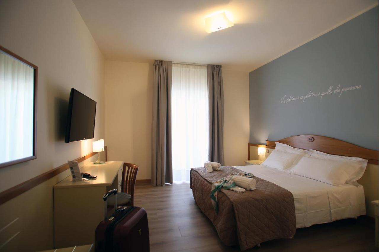 Hotel Le Ginestre Family & Wellness Vieste Exterior foto