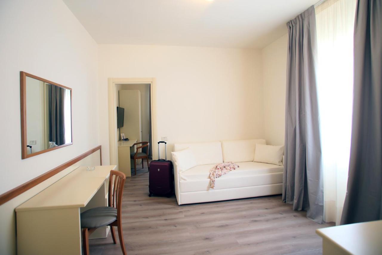 Hotel Le Ginestre Family & Wellness Vieste Exterior foto