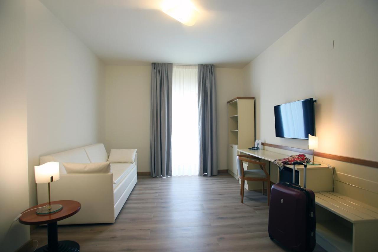 Hotel Le Ginestre Family & Wellness Vieste Exterior foto