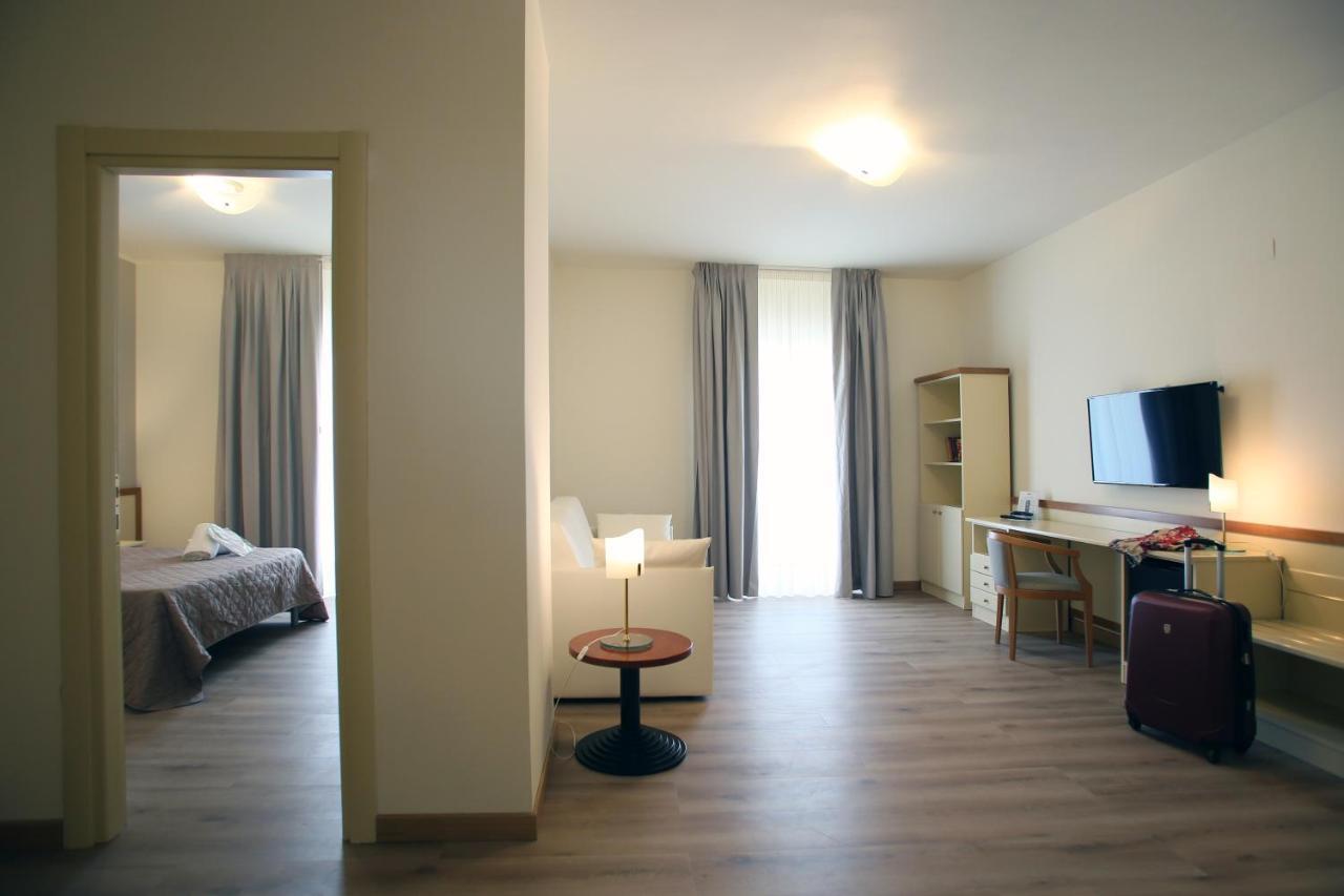 Hotel Le Ginestre Family & Wellness Vieste Exterior foto