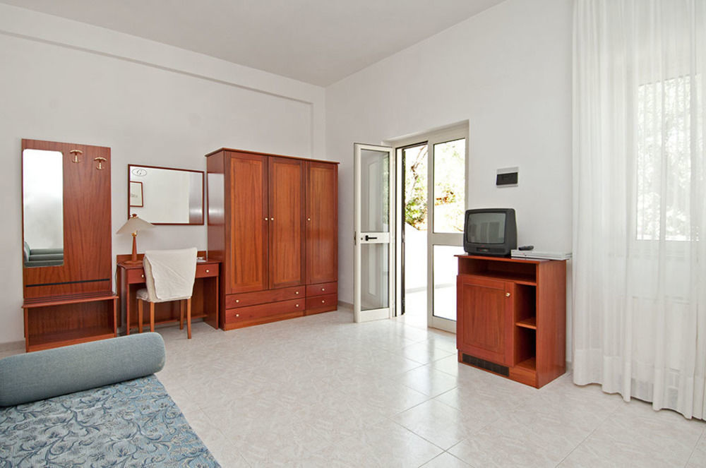 Hotel Le Ginestre Family & Wellness Vieste Exterior foto
